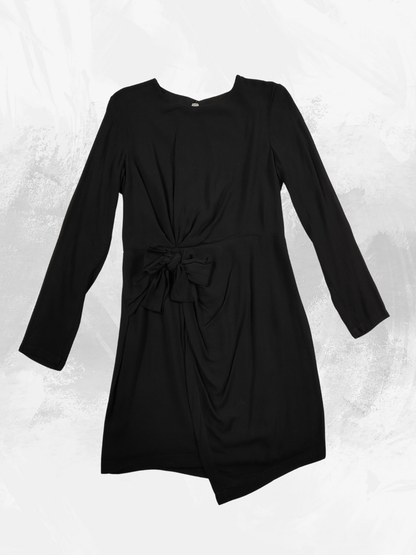 Robe noire dos échancré